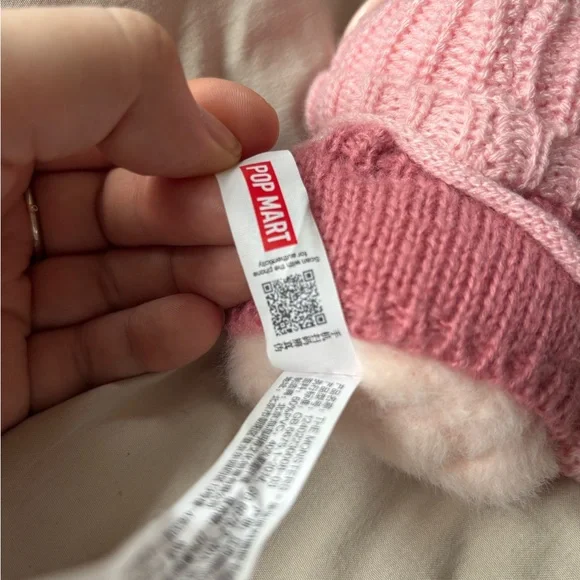 🩷LABUBU DADA COMES WITH OUTFIT🩷 - Picture 4 of 4